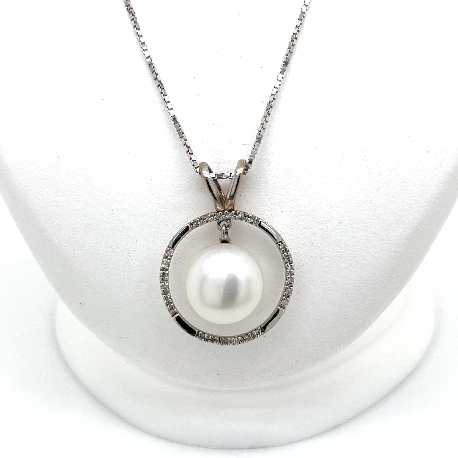 Pearl and Diamond Necklace