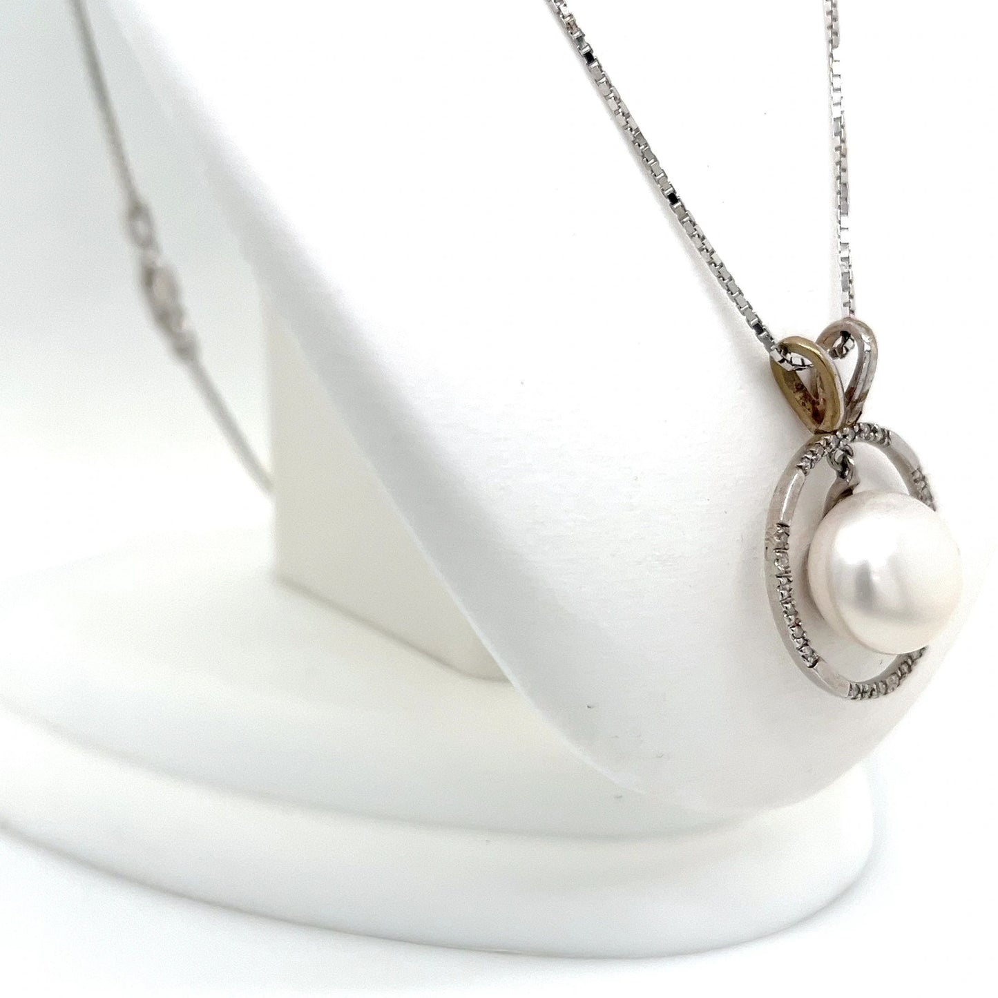 Pearl and Diamond Necklace