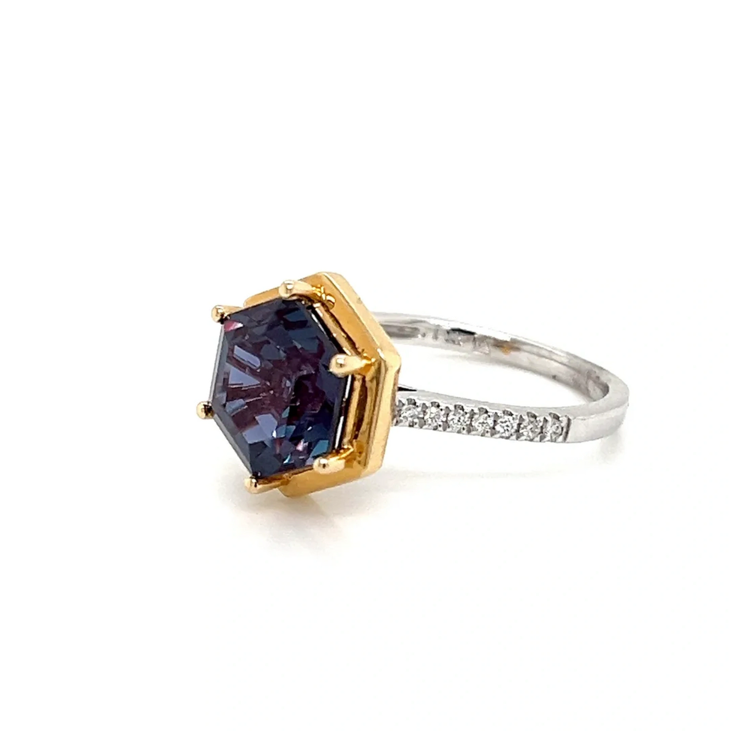 4.14 Carat Alexandrite with .08ctw Diamond set 14k gold Ring